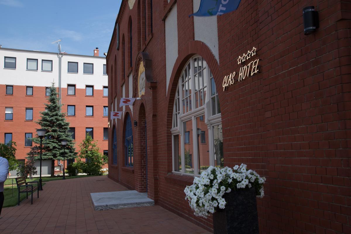 Glas-Hotel 4* Жары Экстерьер фото