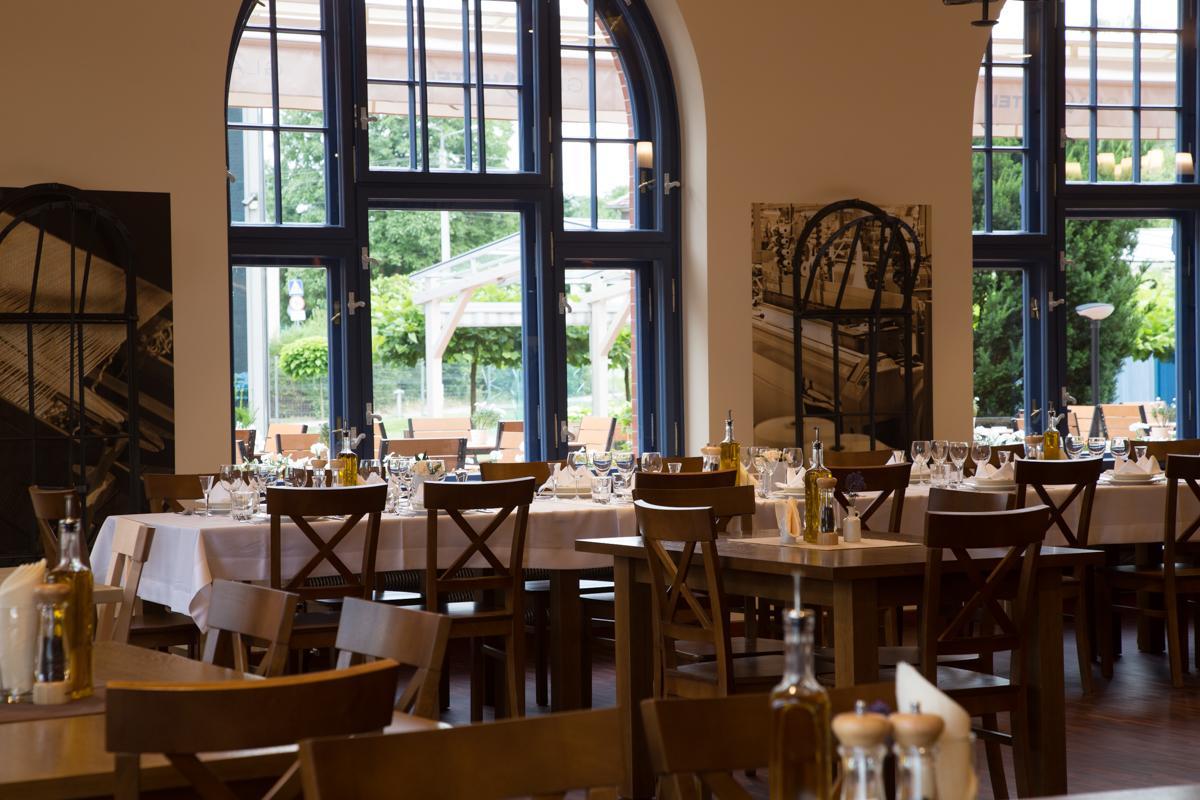 Glas-Hotel 4* Жары Экстерьер фото